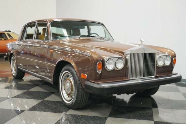 Rolls-Royce Silver Shadow 1975 image number 17