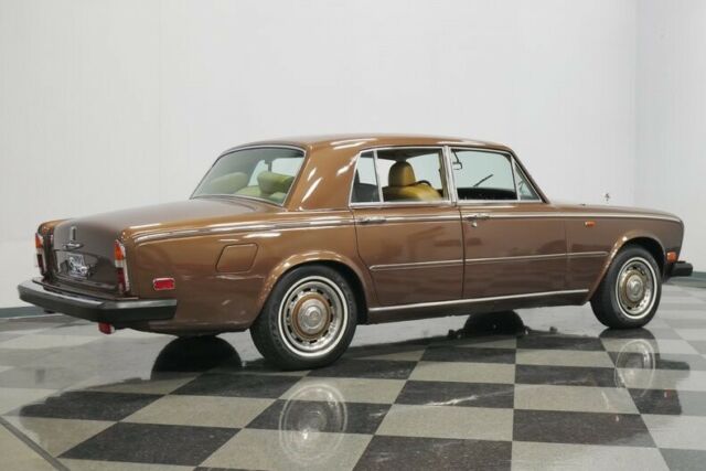 Rolls-Royce Silver Shadow 1975 image number 38