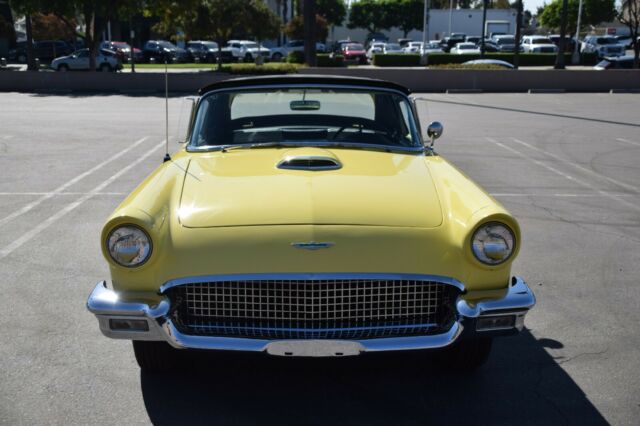 Ford Thunderbird 1957 image number 10