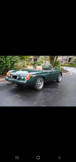 MG MGB 1976 image number 1