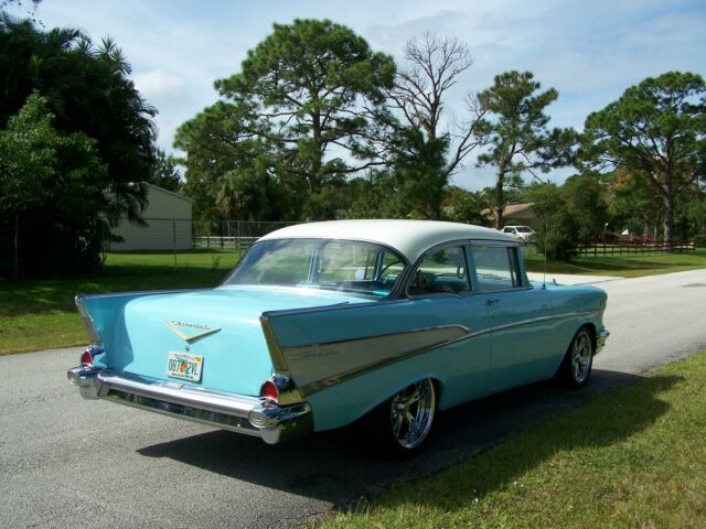 Chevrolet Bel Air/150/210 1957 image number 31