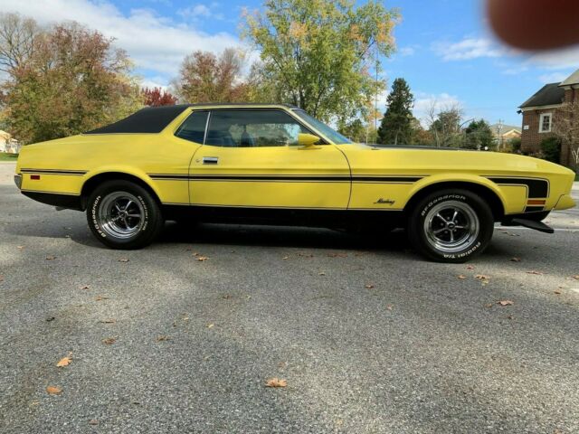 Ford Mustang 1971 image number 29