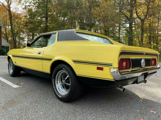 Ford Mustang 1971 image number 32