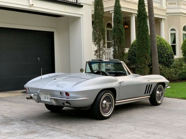 Chevrolet Corvette 1965 image number 6