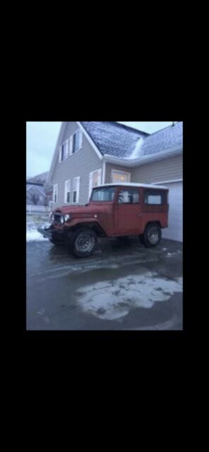 Toyota Land Cruiser Wagon 1968 image number 4