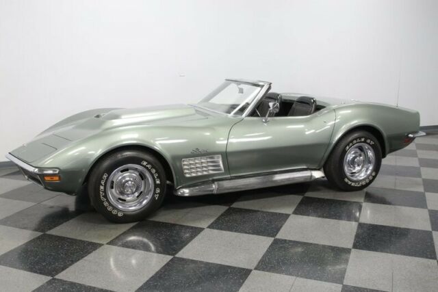 Chevrolet Corvette 1972 image number 30