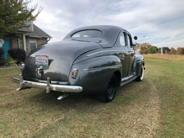 Ford Deluxe 1941 image number 28