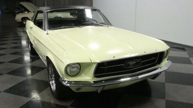 Ford Mustang 1967 image number 18