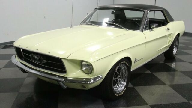 Ford Mustang 1967 image number 29