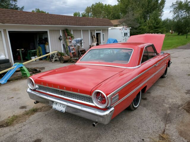 Ford Galaxie 1963 image number 17