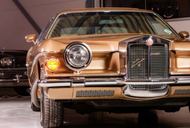 Stutz Blackhawk 1975 image number 1