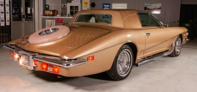 Stutz Blackhawk 1975 image number 16