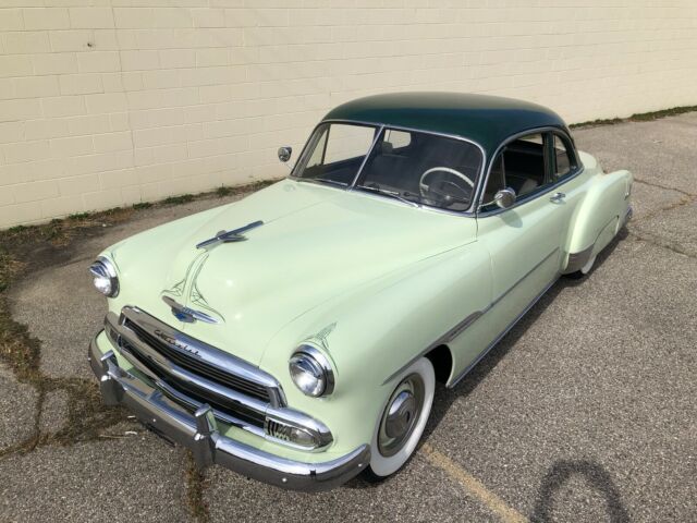 Chevrolet DeLuxe 1951 image number 0