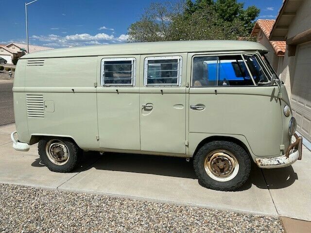 Volkswagen Bus/Vanagon 1964 image number 24