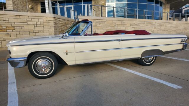 Ford Galaxie 1963 image number 47