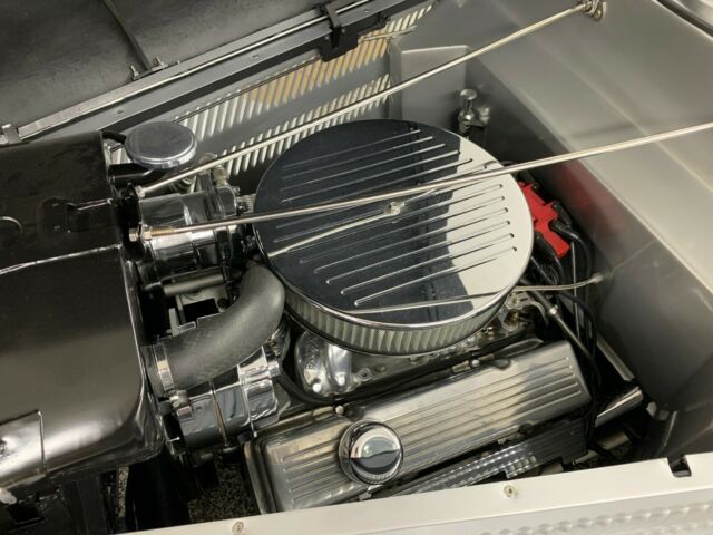 Ford 3 Window Coupe 1933 image number 19