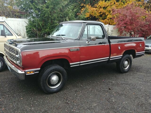 Dodge Power Wagon 1979 image number 1