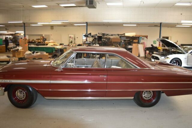 Ford Galaxie 1964 image number 33