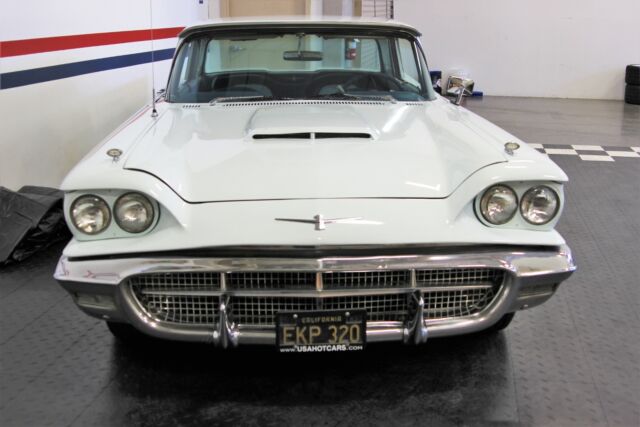 Ford Thunderbird 1960 image number 6