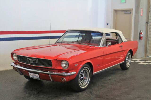 Ford Mustang 1966 image number 34