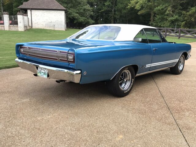 Plymouth GTX Hardtop 1968 image number 32