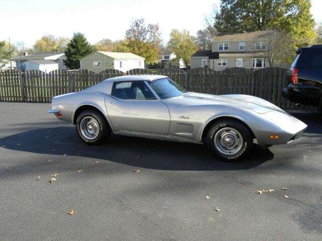 Chevrolet Corvette 1973 image number 21