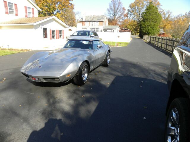 Chevrolet Corvette 1973 image number 28