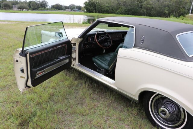 Lincoln Continental 1969 image number 33