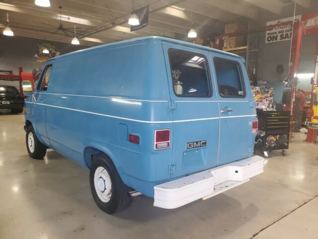 GMC Vandura 1974 image number 25