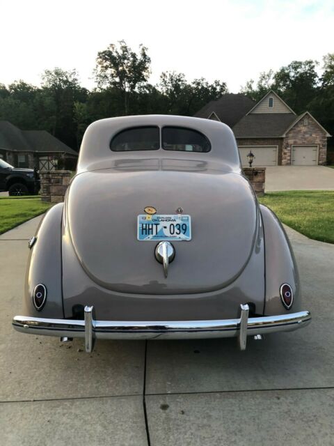 Ford Coupe 1939 image number 1