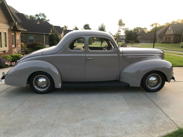 Ford Coupe 1939 image number 24