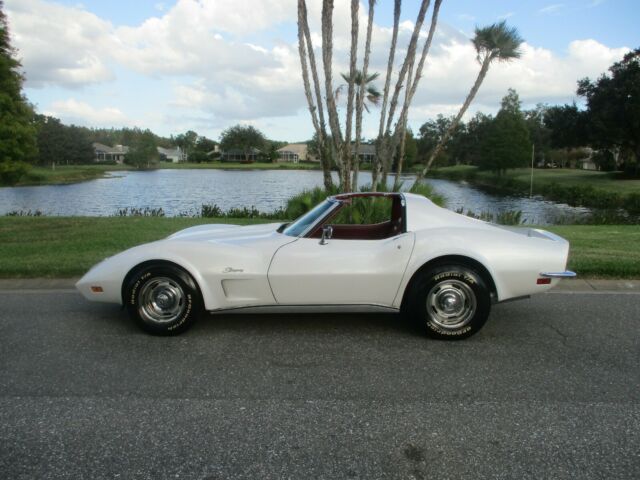 Chevrolet Corvette 1973 image number 0