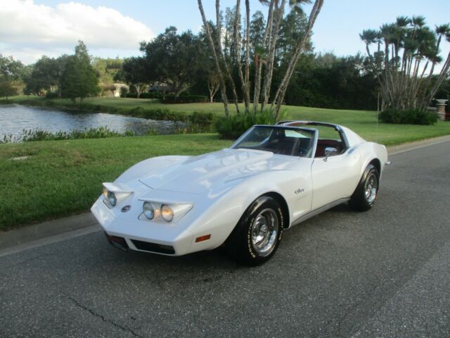 Chevrolet Corvette 1973 image number 22