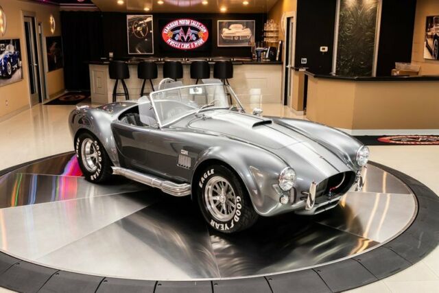 Shelby Cobra 1965 image number 10