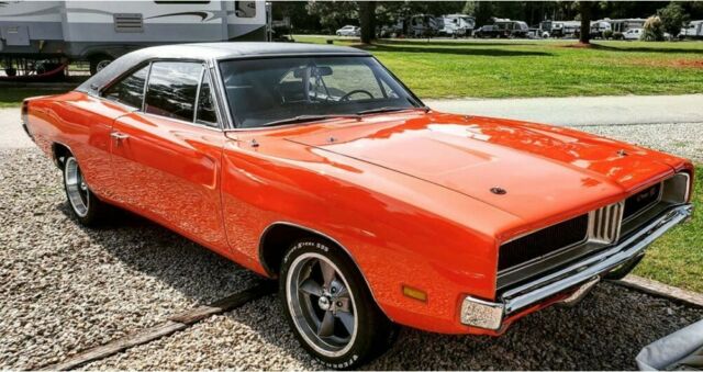 Dodge Charger 1969 image number 1