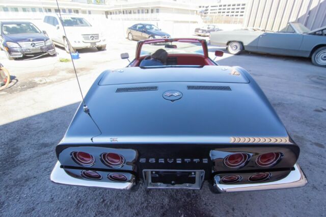 Chevrolet Corvette 1968 image number 31