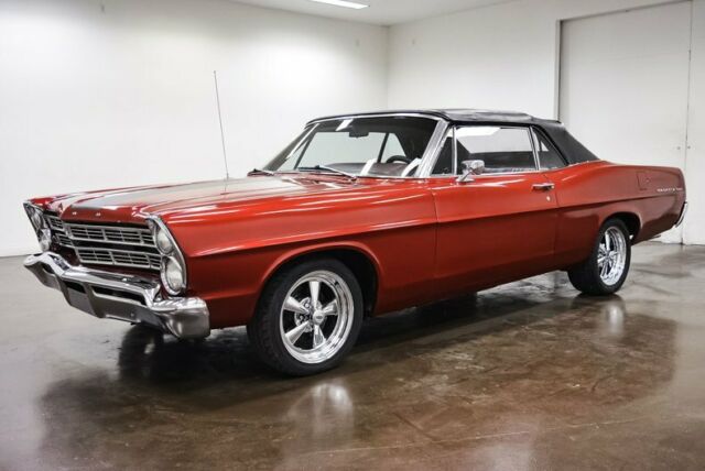 Ford Galaxie 1967 image number 28