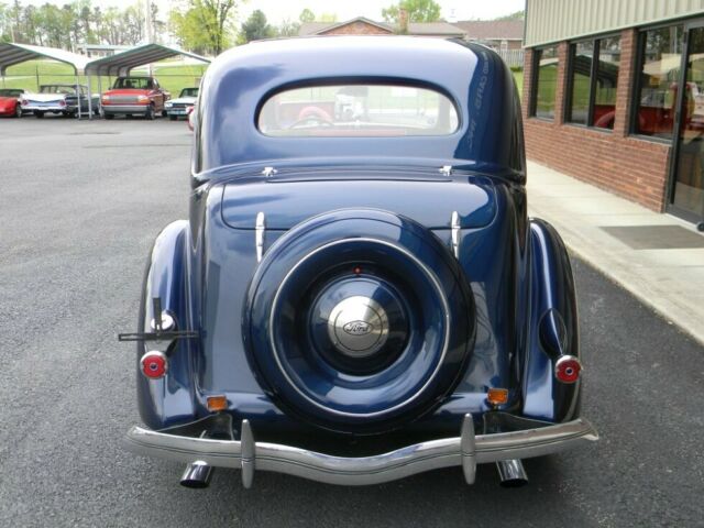 Ford 2 door sedan 1936 image number 30