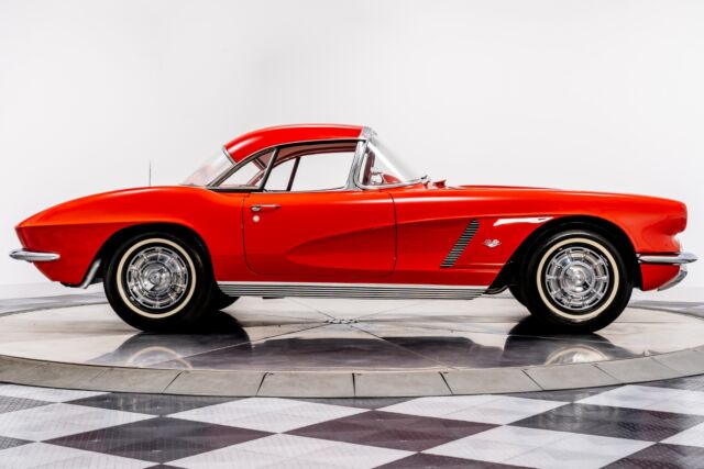 Chevrolet Corvette 1962 image number 22