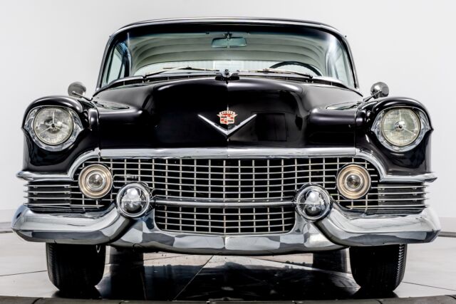 Cadillac DeVille 1954 image number 26