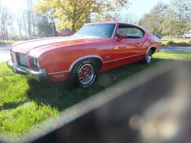 Oldsmobile Cutlass 1972 image number 25