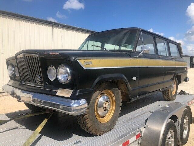 Jeep Wagoneer 1965 image number 0