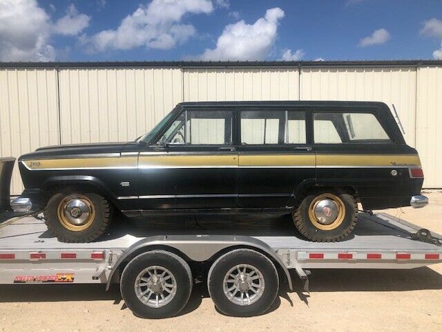 Jeep Wagoneer 1965 image number 2