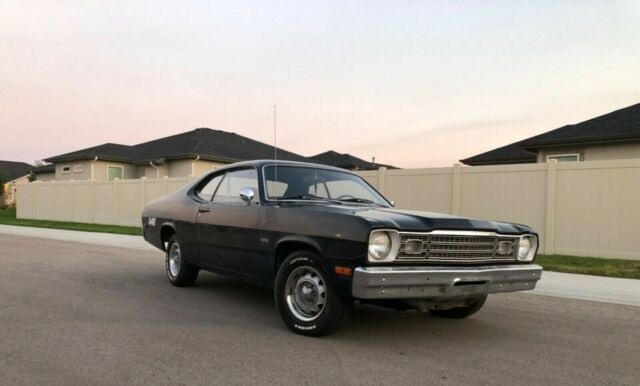 Plymouth Duster 1973 image number 0