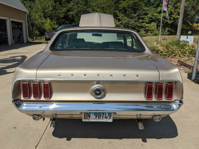 Ford Mustang 1969 image number 2