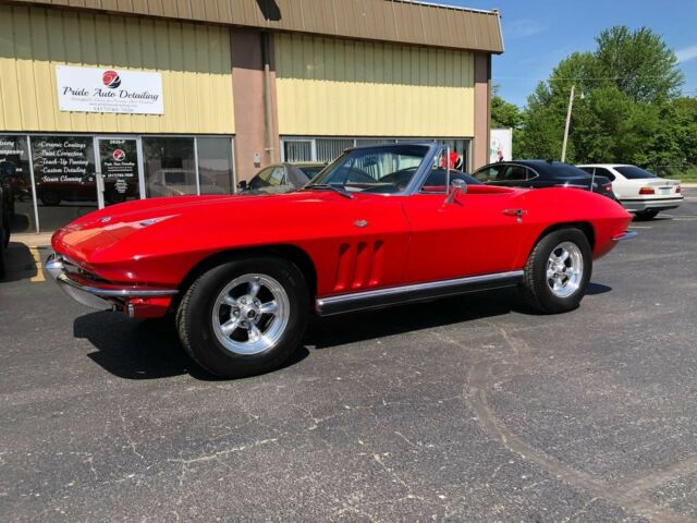 Chevrolet Corvette 1966 image number 16