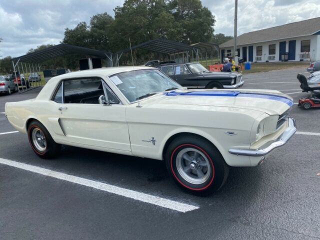 Ford Mustang 1967 image number 34