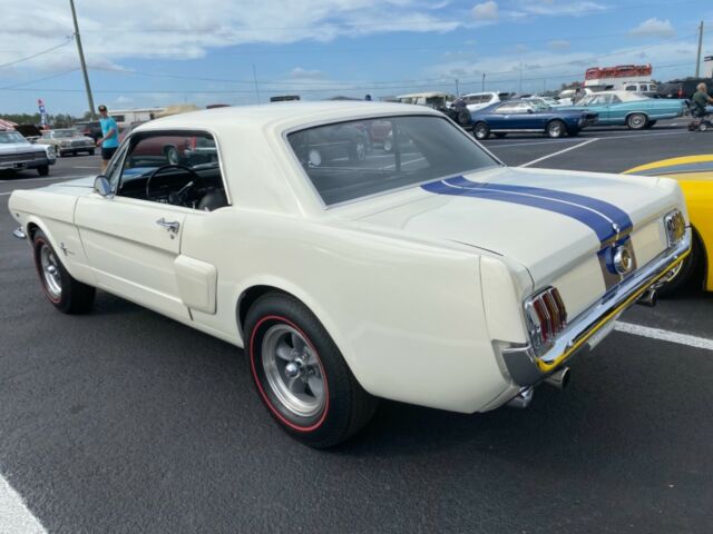 Ford Mustang 1967 image number 39