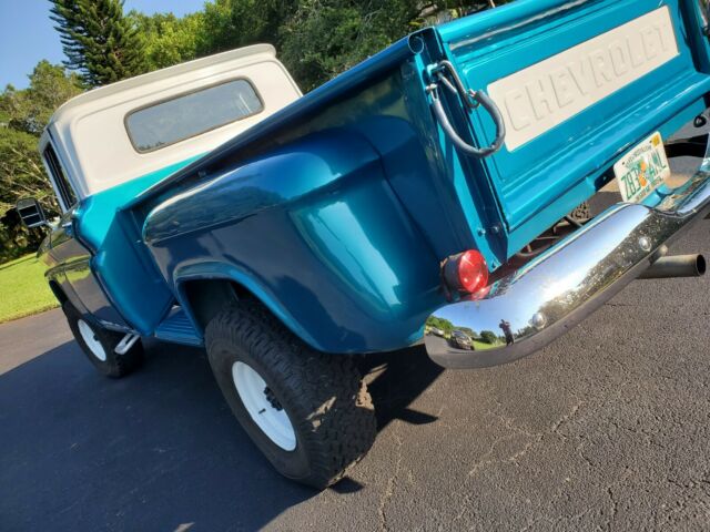 Chevrolet C/K Pickup 3500 1962 image number 12