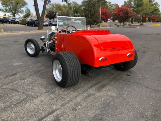 Ford Model T 1927 image number 2